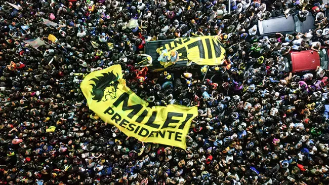 Milei crowd